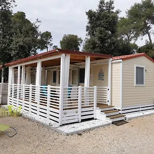 Kemp Mobile Homes Maja Camp Soline - Self Check-in!, Biograd Na Moru